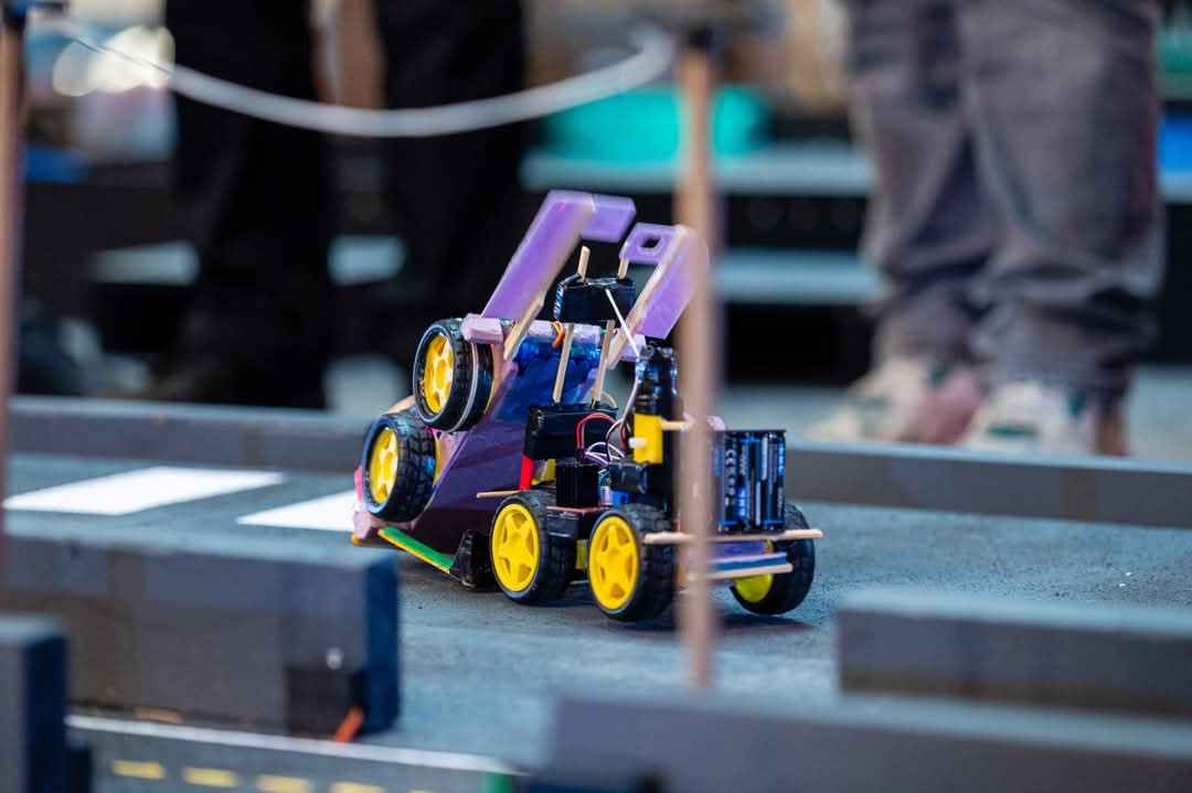 Quebec Engineering Competition (QEC) '25 gallery 3